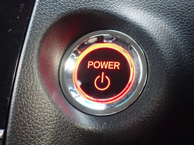 シャトル　ハイブリッド　４ＷＤ（ホンダ）の車両写真