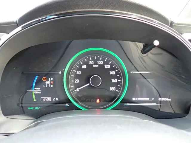 シャトル　ハイブリッド　４ＷＤ（ホンダ）の車両写真