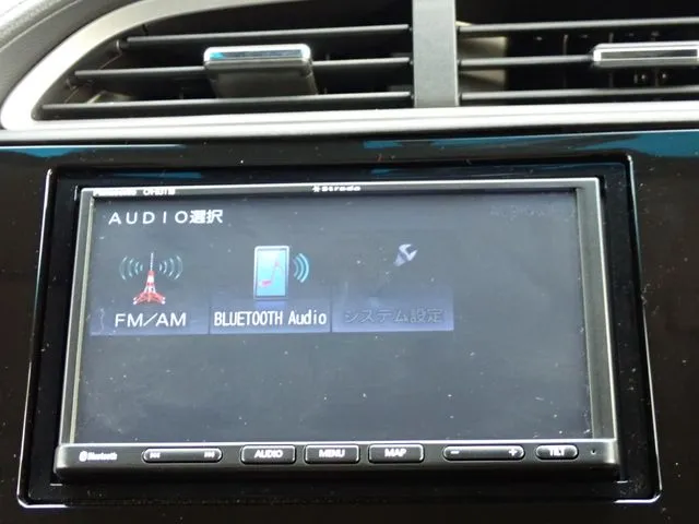 シャトル　ハイブリッド　４ＷＤ（ホンダ）の車両写真