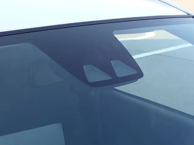 ミラ　イース（ダイハツ）の車両写真