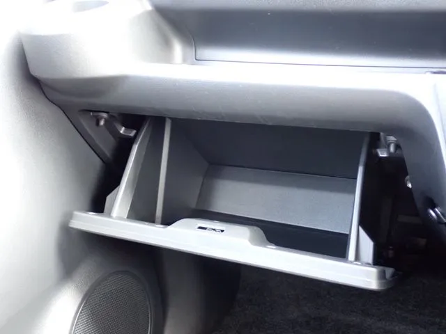 ダイハツ　ミラ　イース