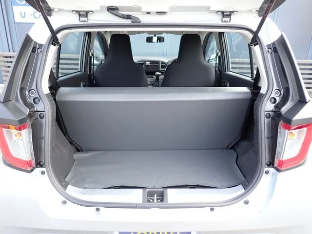 ダイハツ　ミラ　イース