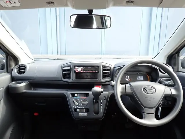 ダイハツ　ミラ　イース