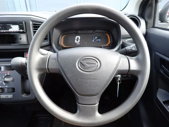 ダイハツ　ミラ　イース