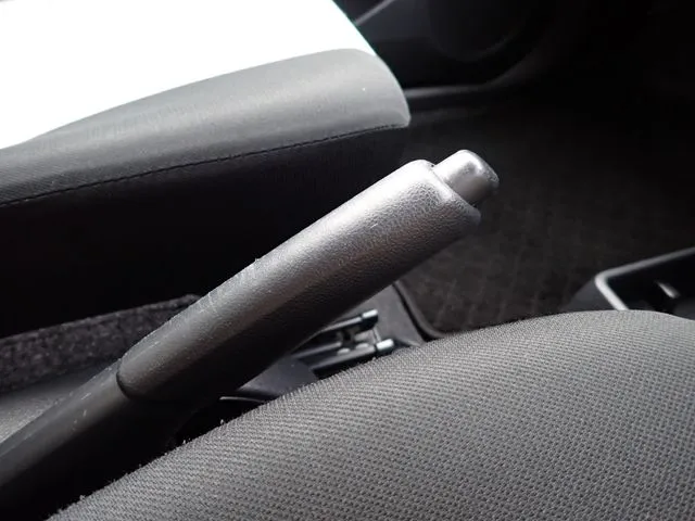 ダイハツ　ミラ　イース