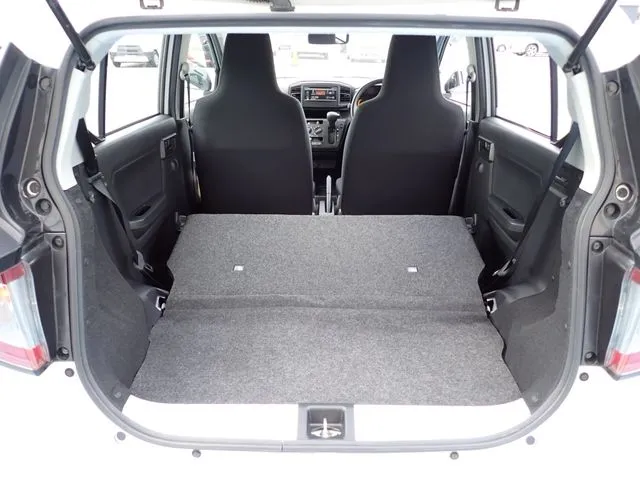 ダイハツ　ミラ　イース