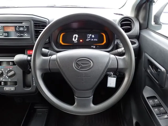 ダイハツ　ミラ　イース