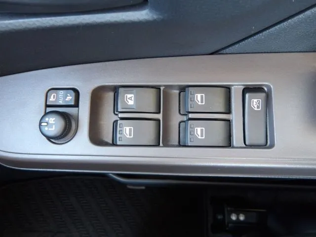 ダイハツ トール