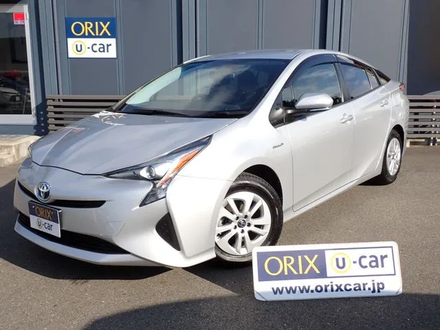 トヨタ プリウス