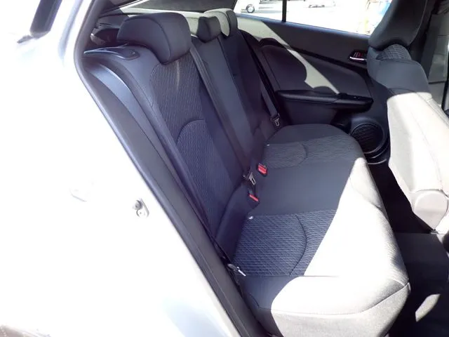 プリウス（トヨタ）の車両写真