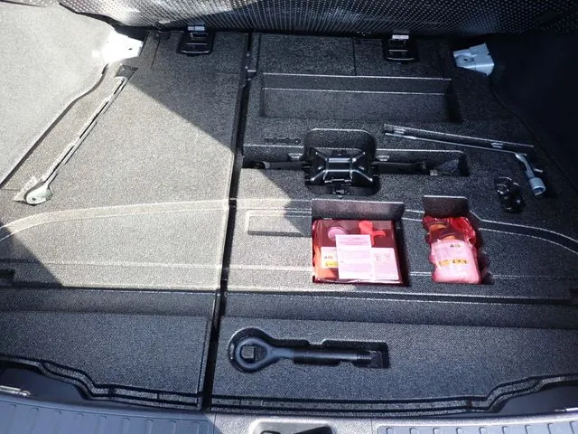 プリウス（トヨタ）の車両写真