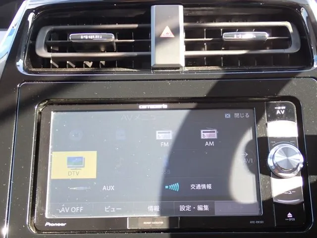 プリウス（トヨタ）の車両写真