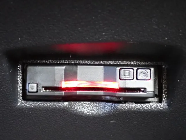 プリウス（トヨタ）の車両写真