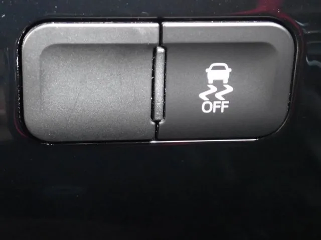 プリウス（トヨタ）の車両写真