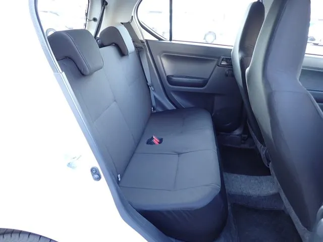 ダイハツ　ミラ　イース