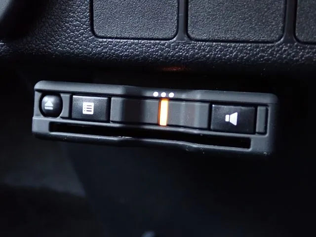 ダイハツ　ミラ　イース