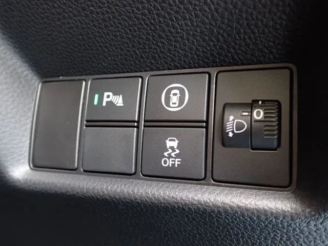 ホンダ　フィット　ｅ：ＨＥＶ