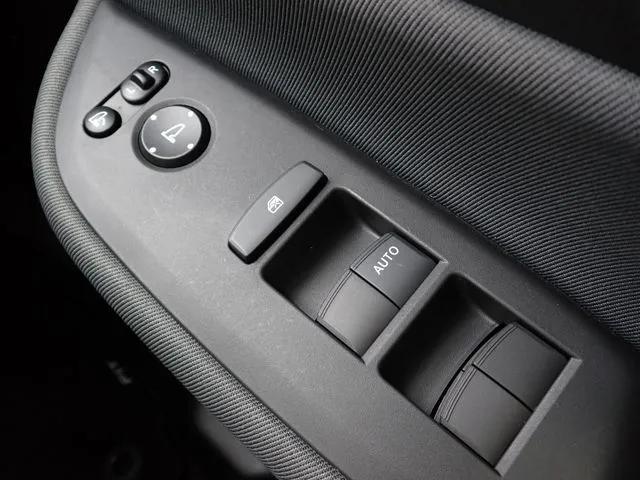 ホンダ　フィット　ｅ：ＨＥＶ