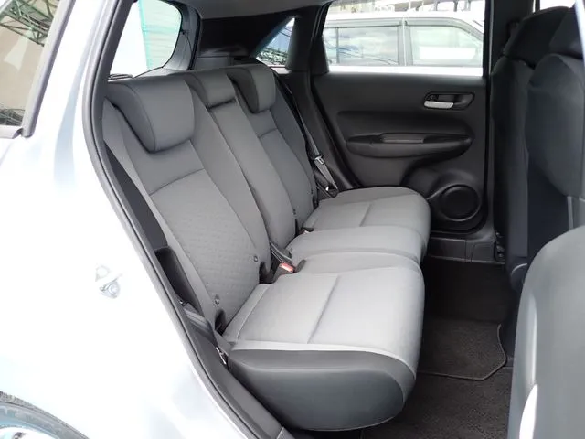 ホンダ　フィット　ｅ：ＨＥＶ