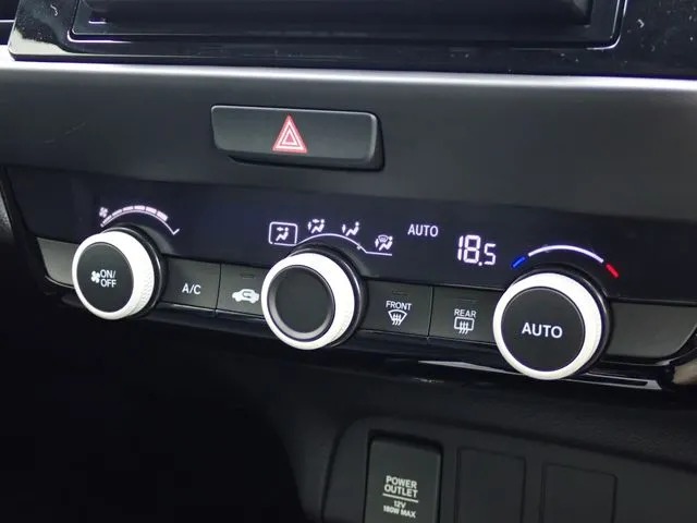 ホンダ　フィット　ｅ：ＨＥＶ