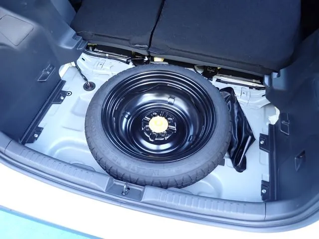 トヨタ　ヤリス