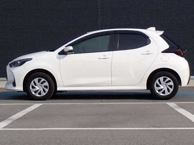 トヨタ　ヤリス