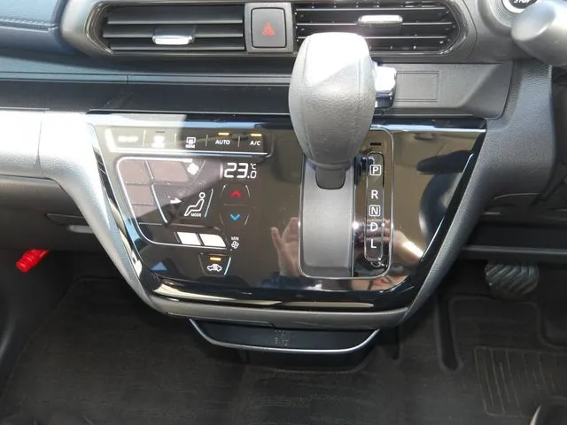 ニッサン　デイズ