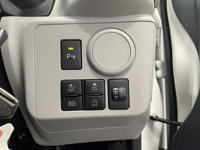 ダイハツ　ミラ　イース