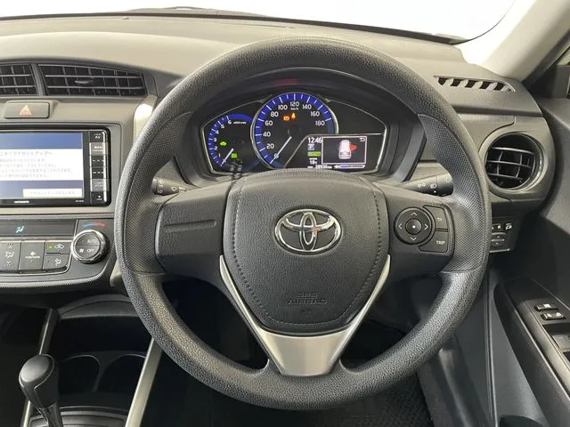 トヨタ　カローラフィールダー　ハイブリッド