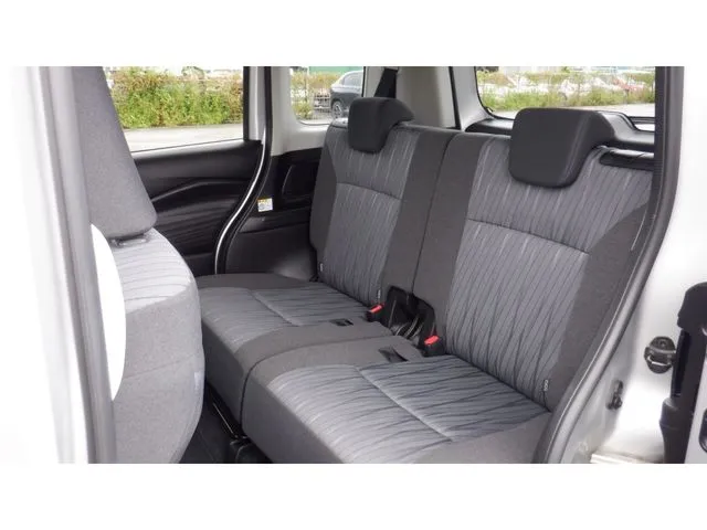 スズキ　ソリオ