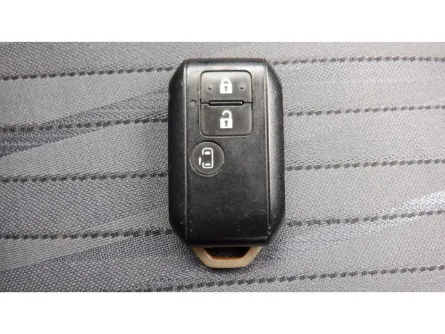 スズキ　ソリオ