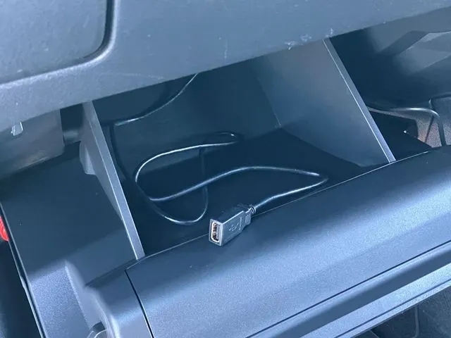 ニッサン　ノート　４ＷＤ