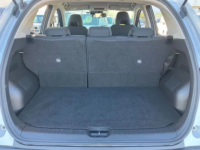 ニッサン　ノート　４ＷＤ