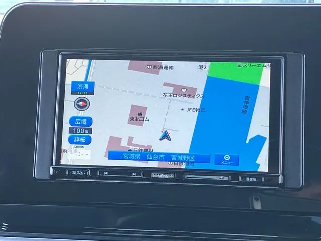 ニッサン　ノート　４ＷＤ