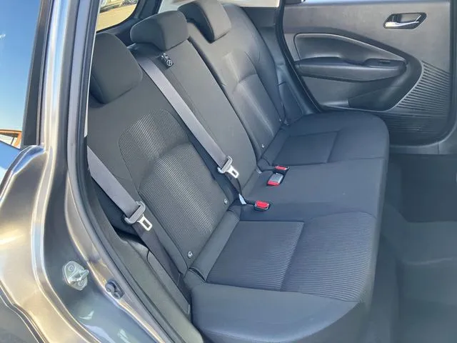 ニッサン　ノート　４ＷＤ