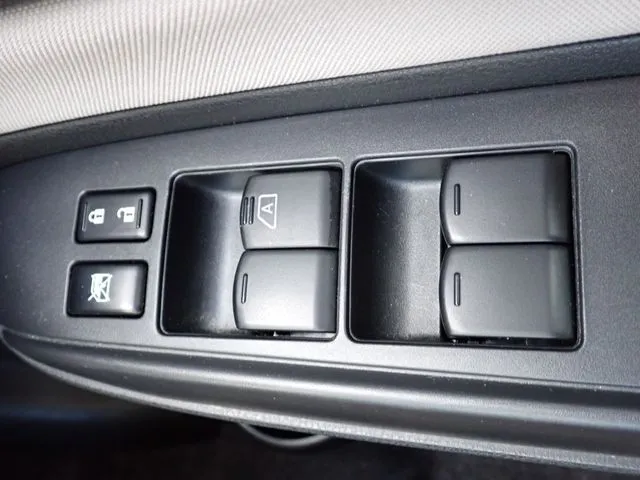 ノート　４ＷＤ（ニッサン）の車両写真