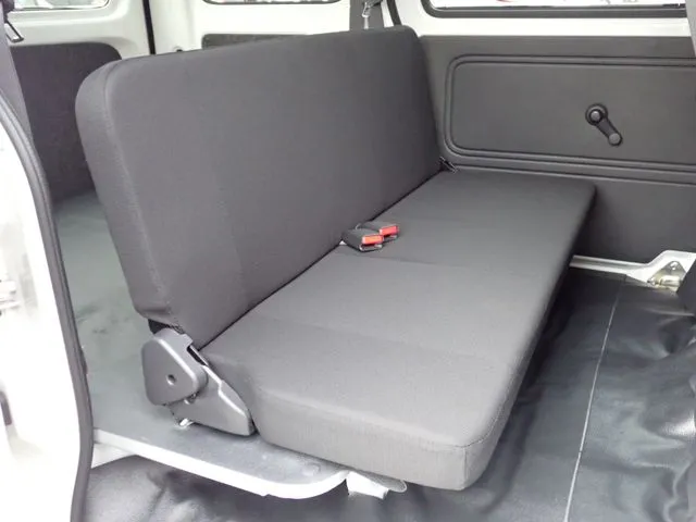 ハイゼットカーゴ（ダイハツ）の車両写真