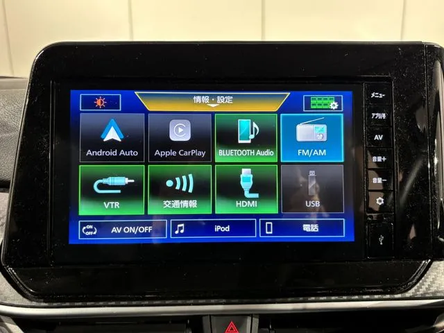 ニッサン　ノート　４ＷＤ