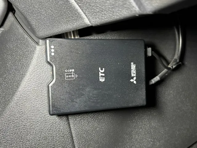 ニッサン　ノート　４ＷＤ