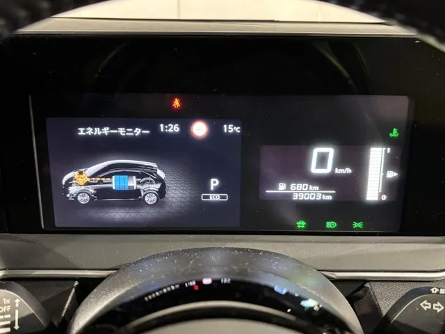 ニッサン　ノート　４ＷＤ