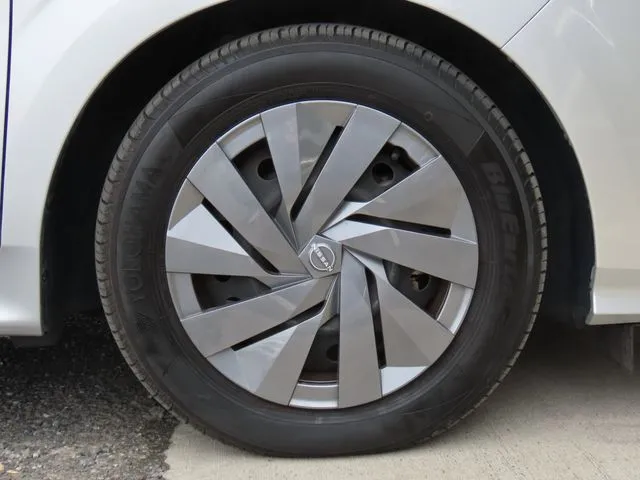 ニッサン　ノート