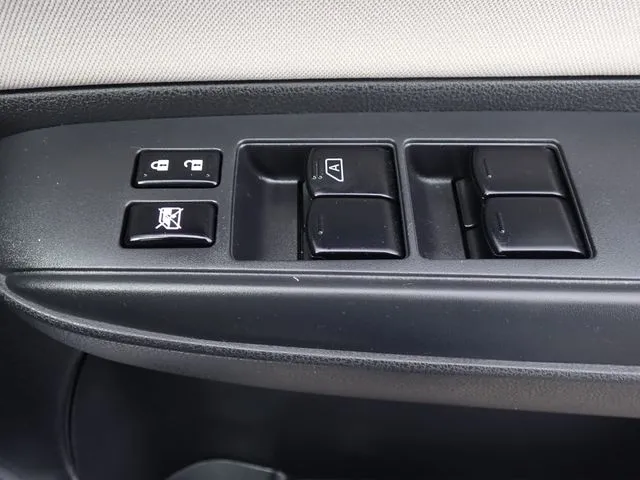 ニッサン　ノート