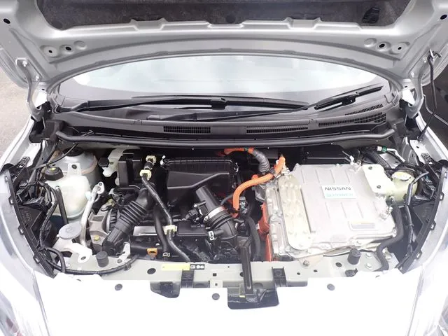 ニッサン　ノート