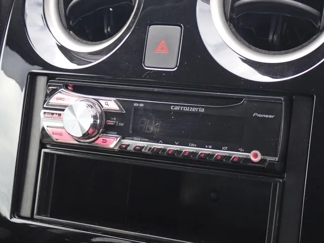 ニッサン　ノート