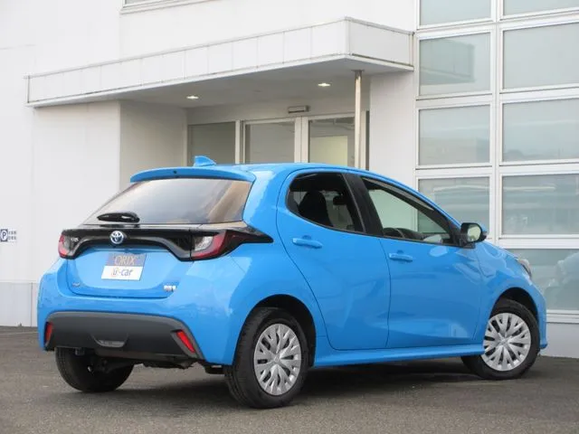 トヨタ　ヤリス　ハイブリッド