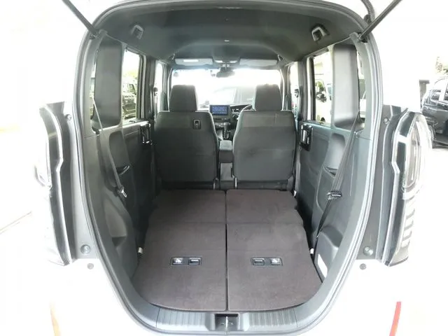 ホンダ　Ｎ　ＢＯＸ　カスタム