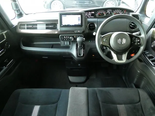 ホンダ　Ｎ　ＢＯＸ　カスタム
