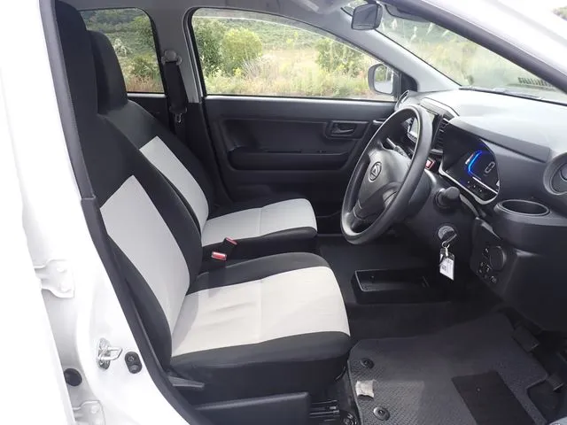 ミラ　イース（ダイハツ）の車両写真