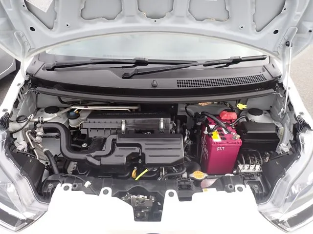 ミラ　イース（ダイハツ）の車両写真