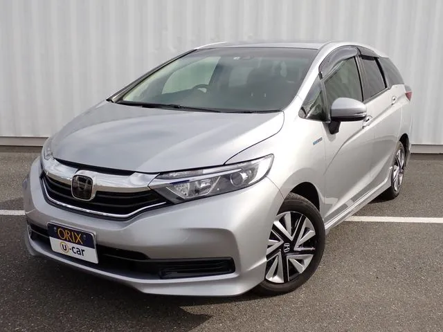 ホンダ　シャトル　ハイブリッド